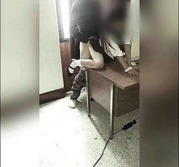 C&Aacute_MARA Graba a MAESTRO Y ALUMNA en la Oficina del Colegio! Colegiala Mexicana se DEJA FOLLAR por el PROFE por una MEJOR CALIFICACI&Oacute_N! Video Amateur Real! (Segunda Parte)