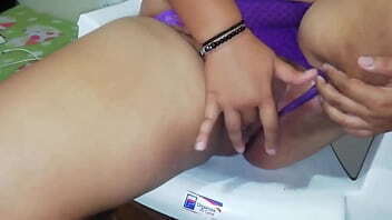 mi mujer no puede para de comerme la polla terminamos follando como a ella le gusta muy duro encima de mi me vengo dentro