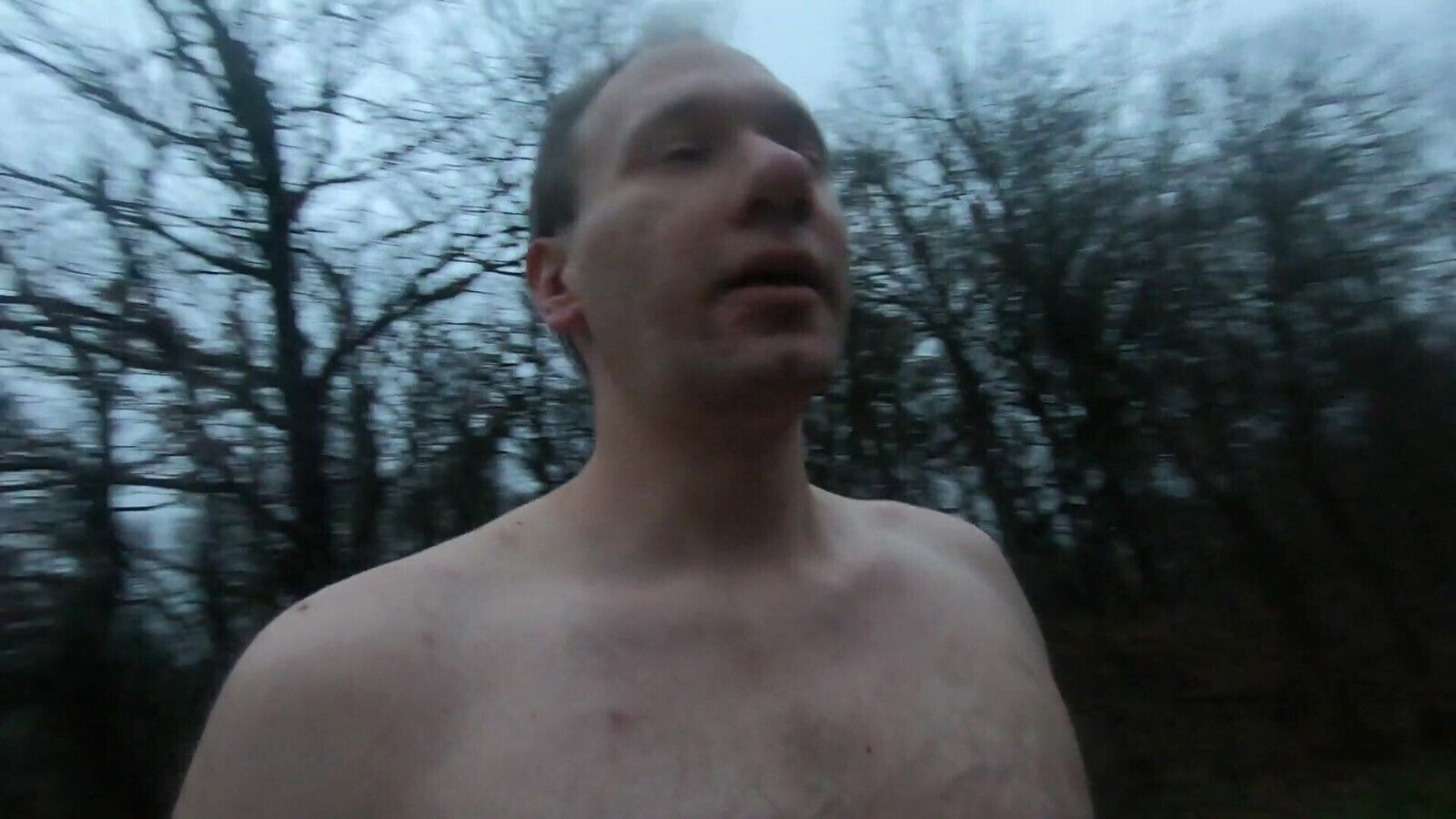 Mutprobe Nackt Wald Strasse courage Naked