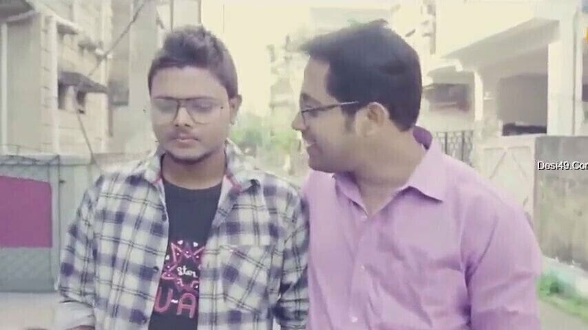 Bhabhi Mujhko Mere Dost