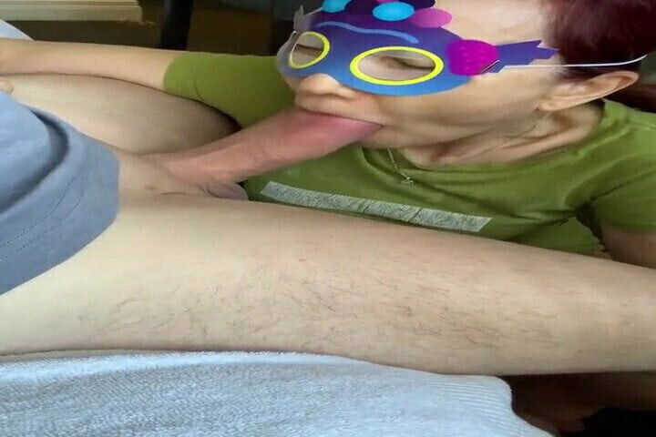 Korean milf good sucker