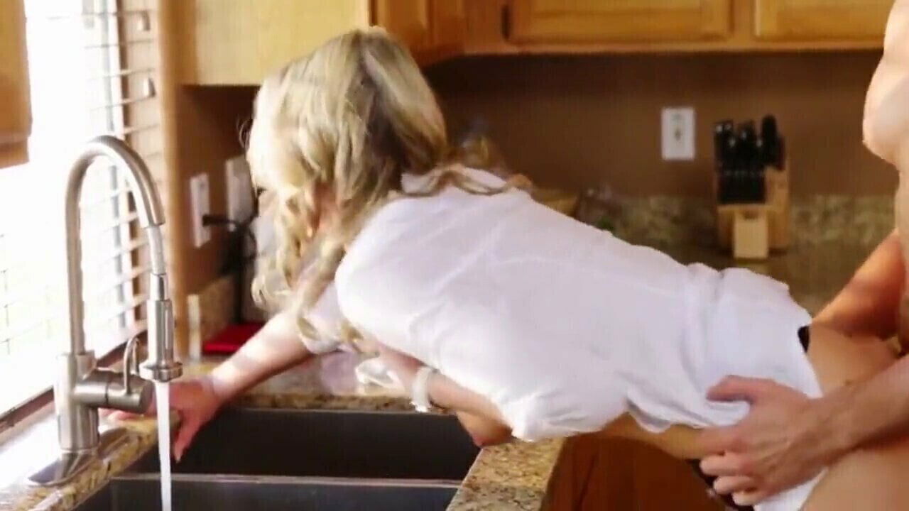 whore tinder hard fast fuck college blonde deepthroa