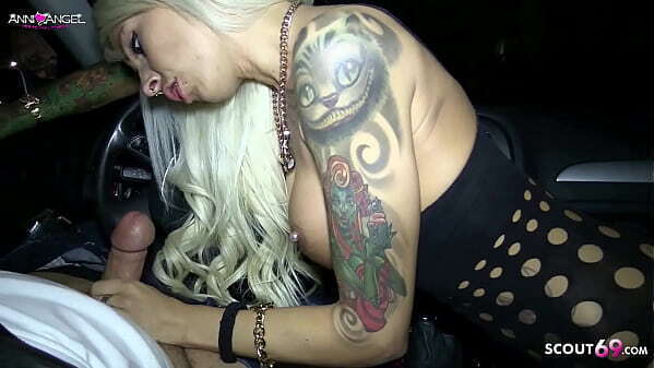 Quicky Blowjob Auto nach Party f&uuml_r fremden deutschen Teen Anni