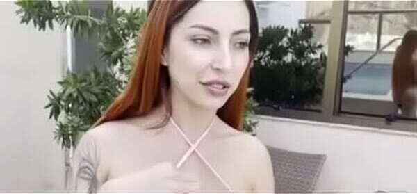 Carioca pauzudo, passou &oacute_leo corpinho massagem ganhou foda at&eacute_ gozar dentro cuzinho. Johncoffeoficial