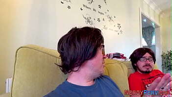 Amateur gets facialized nerd