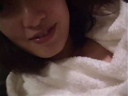 Japanese amateur tasteing pierced pussy