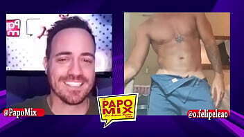 Stripper de Felipe Le&atilde_o durante live do PapoMix - Parte 3 - Final - WhatsApp (11) 94779-1519