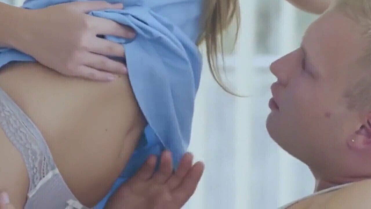 stepsister petite elegant zena little thomas