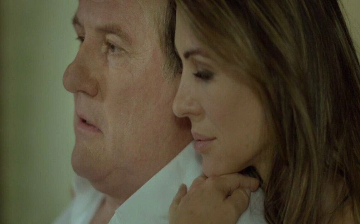 Elizabeth Hurley Viktor