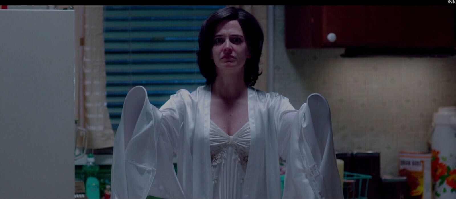 Green White Bird Blizzard (2014)