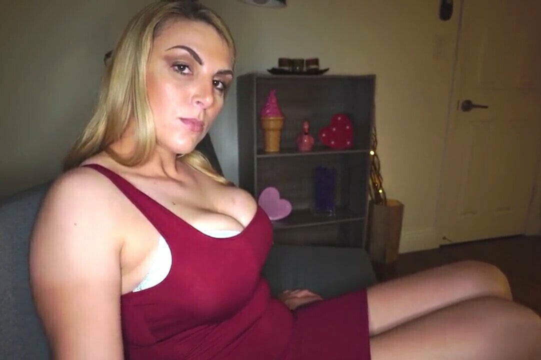 petite busty blonde step-mom fucks dick