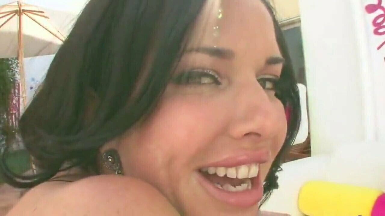 slut licking granny wanna fuck doggystyle