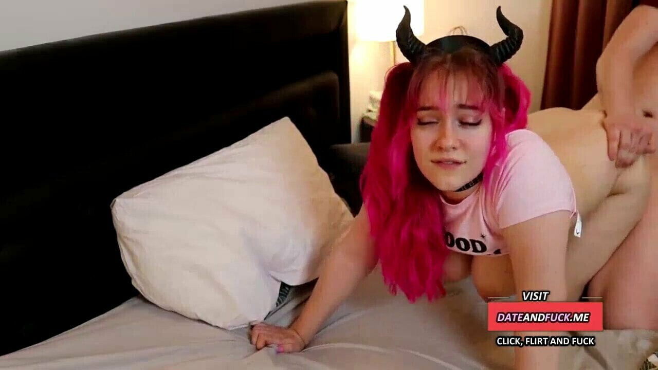 HORNY GIRL FUCKED YOUNG BOYFRIEND GIRL ORGASM