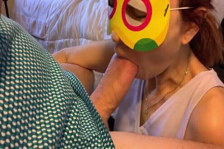 Korean milf loves sucking fucking shot