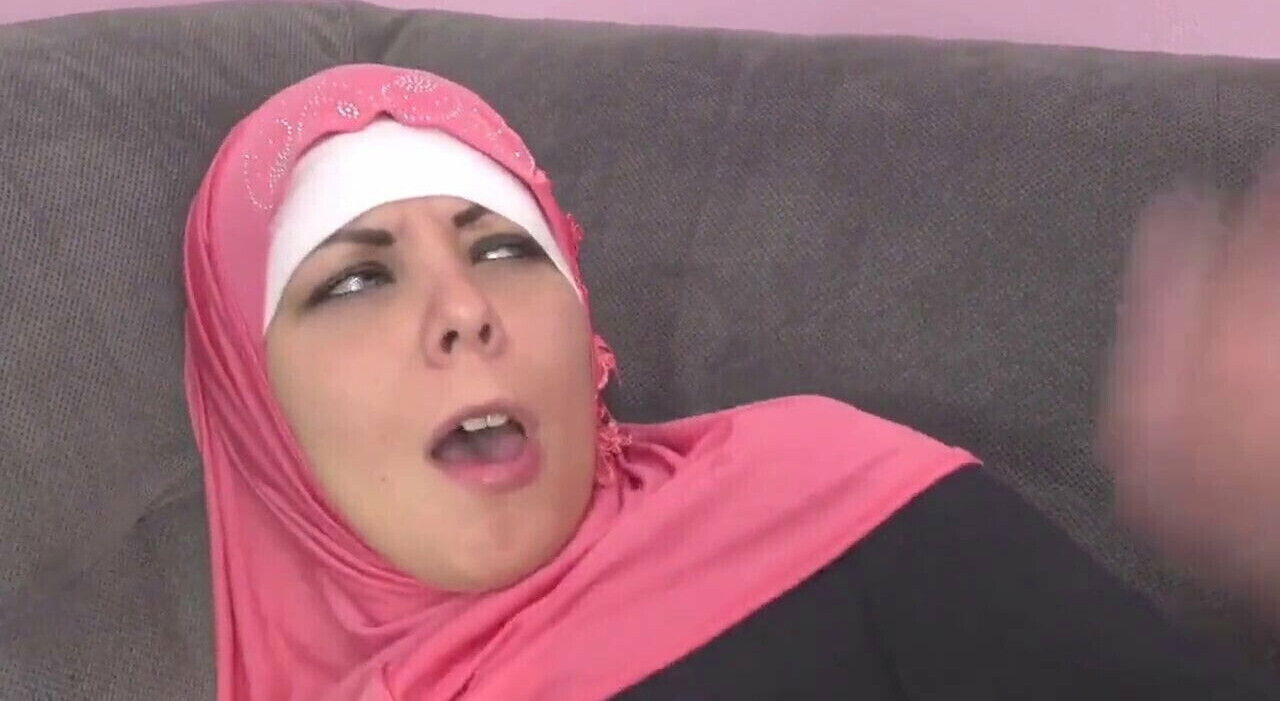 licking hardcore horny fucks muslim sister-in-law