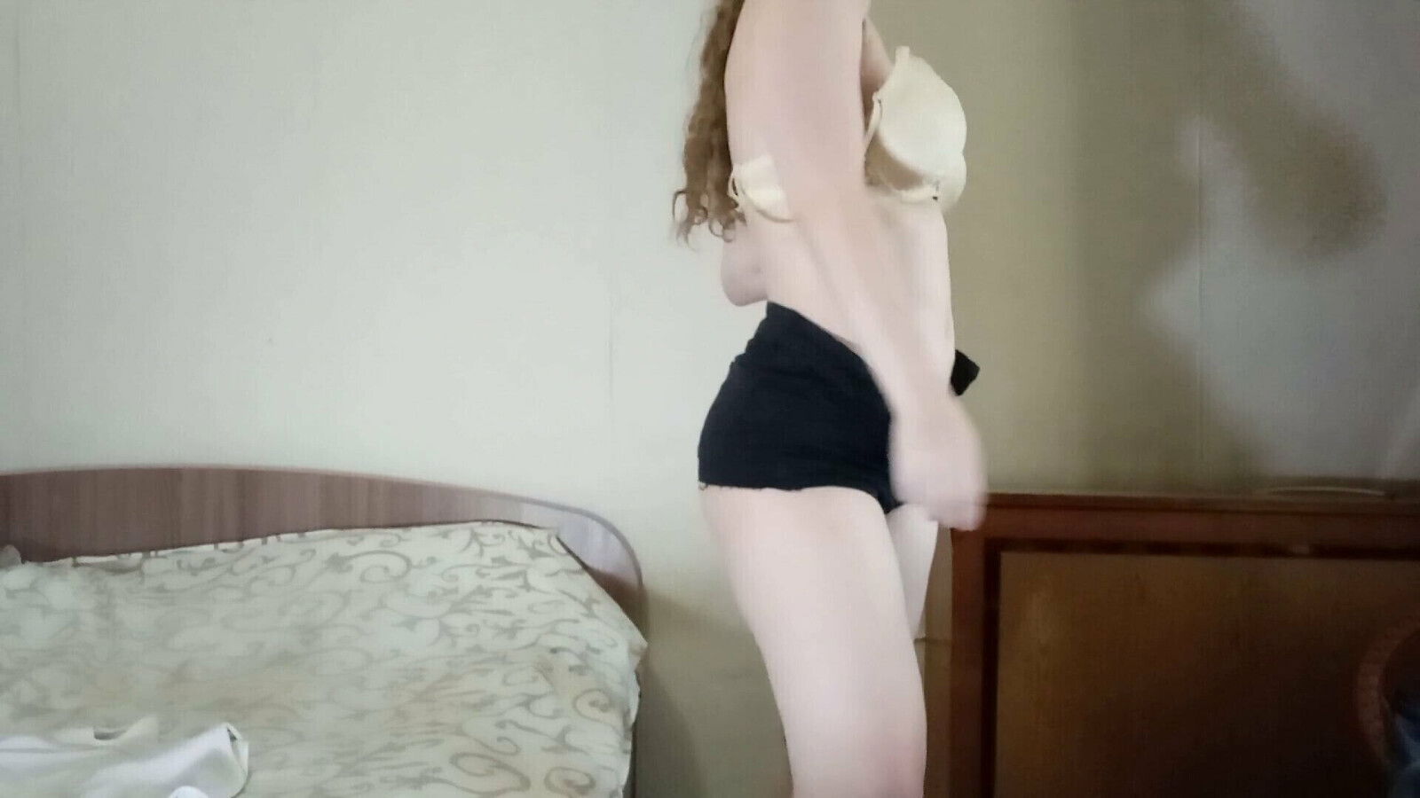 Dirty Dancing: Nude Phat Russian Strips