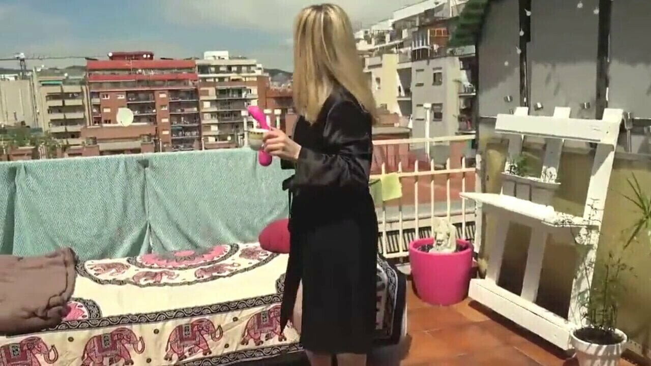 wife handjob mature wife begins morning with coffee