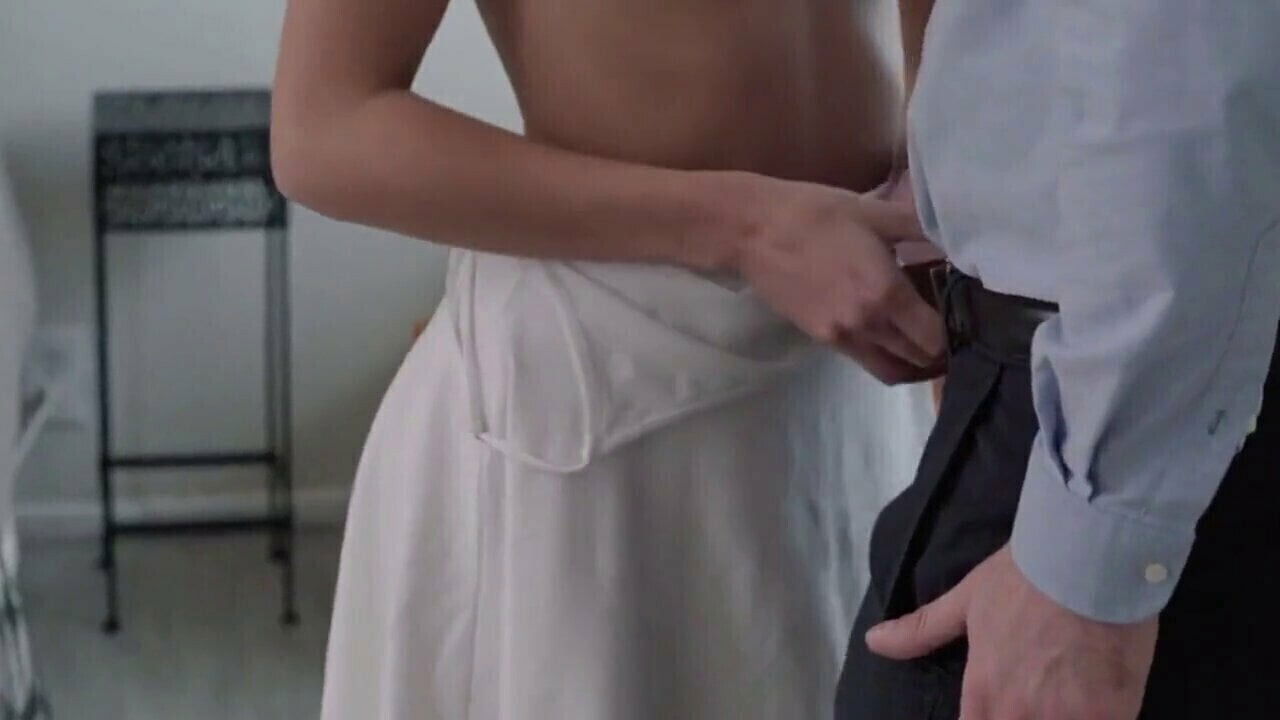 stepmom celebrity riding realtor's better deal