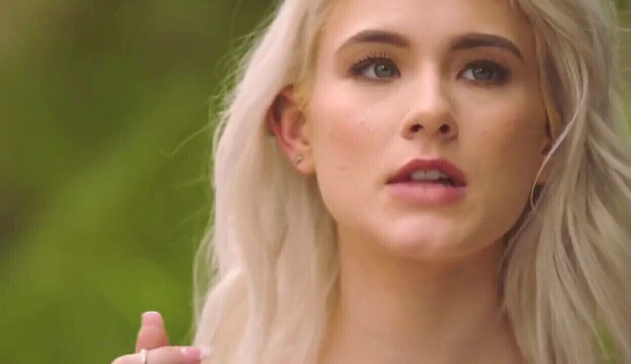 petite couple, petite blonde besties seduce married