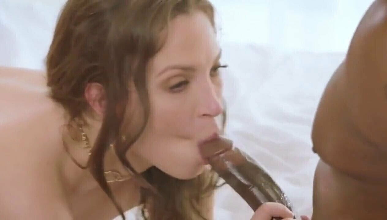 celebrity journalist can't stop herself from taking