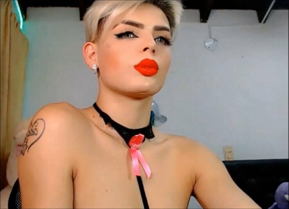 Delightful ladyboy smoking fetish