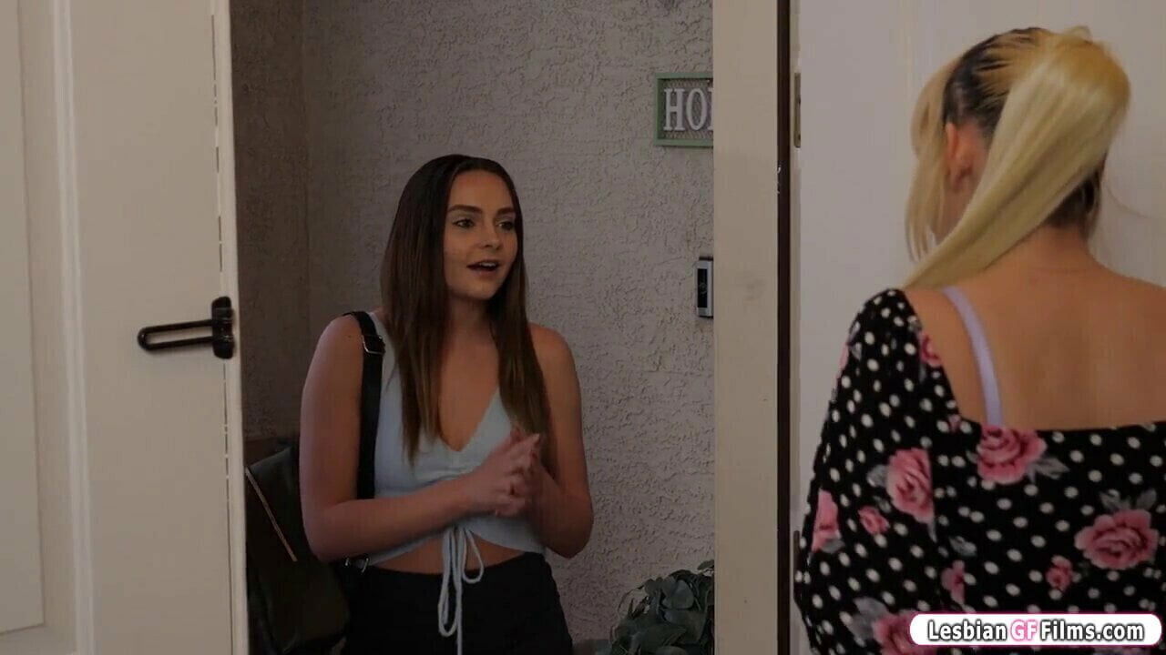 Petite realtor pussy licked rimmed houseowner