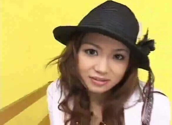 Runa Sezaki - 20 Japanese Beauties