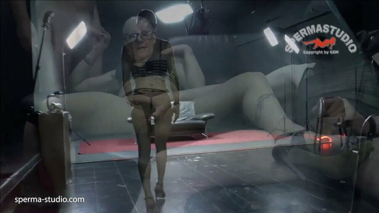 Dirty Milf Slut Klara Sperma-Studio 10710