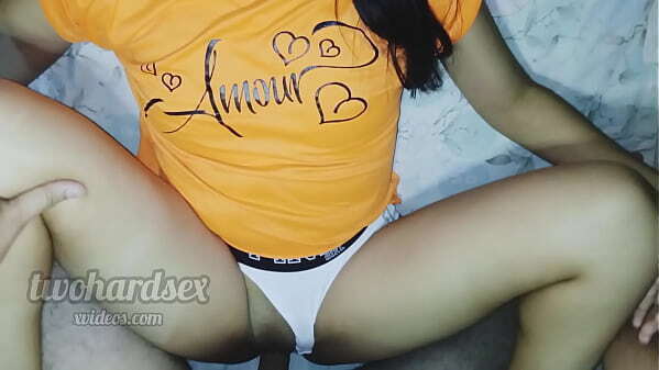 hermanita tomando siesta as&iacute_ esas ricas pantys provoca pegarle rica cogida llenarle semen