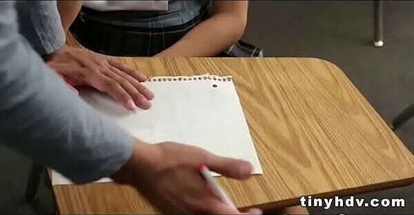 Amazing teen pussy Mendes