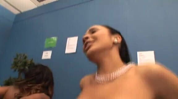 British slut Jasmine foursome