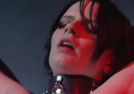 pleasure and pain for the slave girl