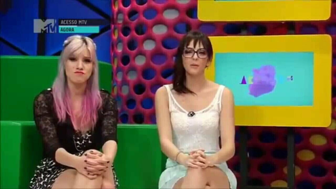 ALGUNS VIDEO APARECE AQUI PASSA OUTRO CANAL ABAIX