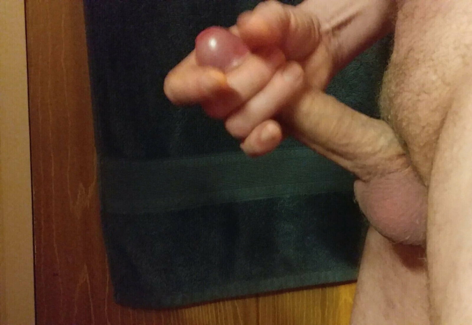 Handjob Wanking Masturbate Cumshot Massive Dick Balls