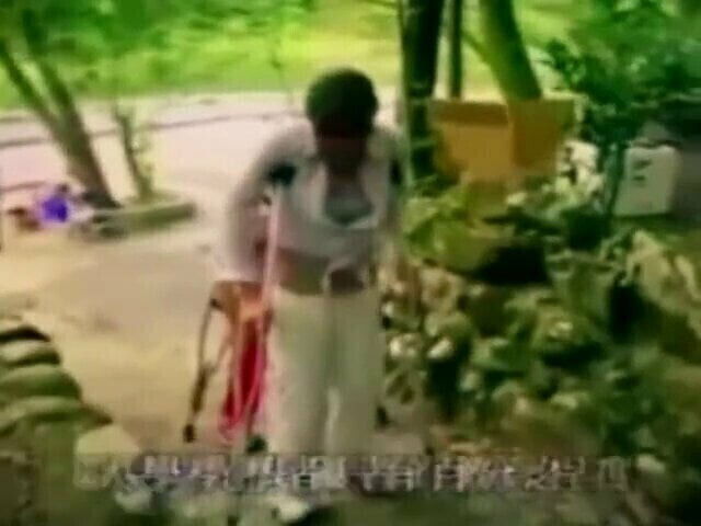 Crutches, stairs climbing