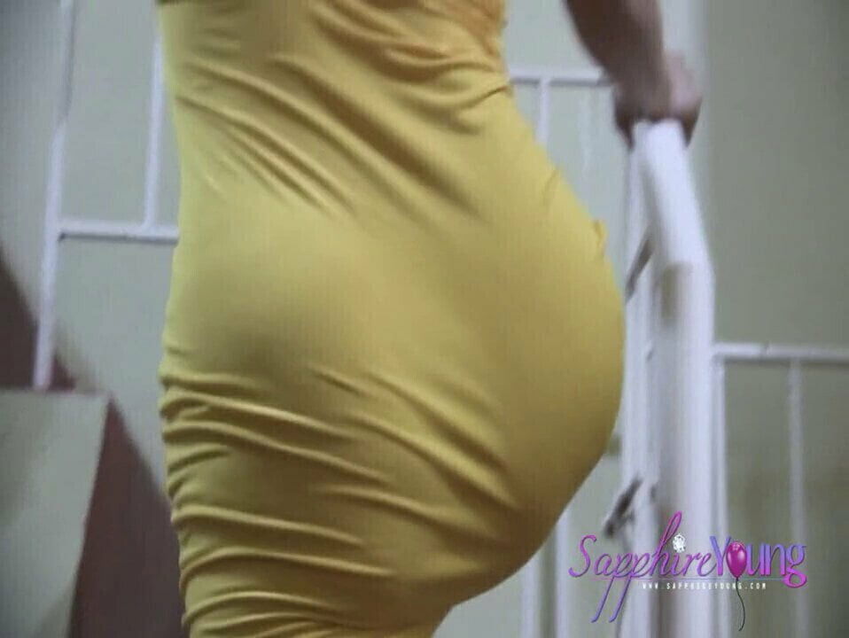 Sapphire Young Modeling