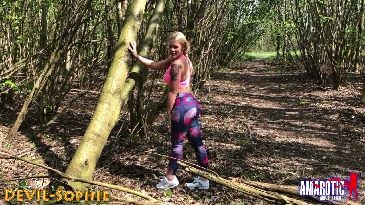 Devil-Sophie: Fucked while jogging woods