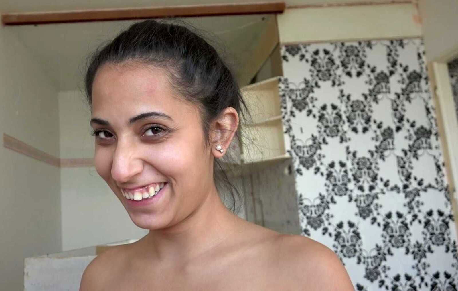 Lara Star & Patrick in Real Czech Gypsy Girl - Porncz