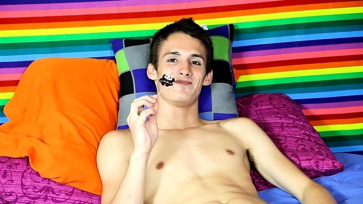 Adorable Twink Page Gives Great Interview Page