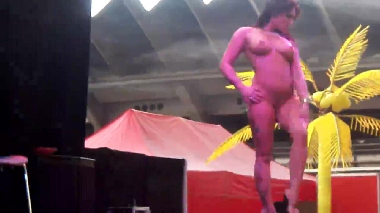 Juicy MILF-CMNF Stage