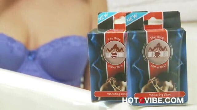 Brunette Bathroom Fingering