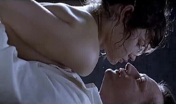 Olga Kurylenko - L'Annulaire