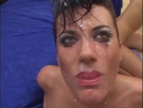 Gangbang Cumbath For 2 Hot Chicks