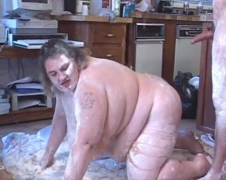 EXTREME BBW GETS ROLLED IN FLOUR & FUCKED