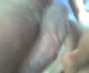 Penelope salope de la Reunion Gang Bang dans les bois 