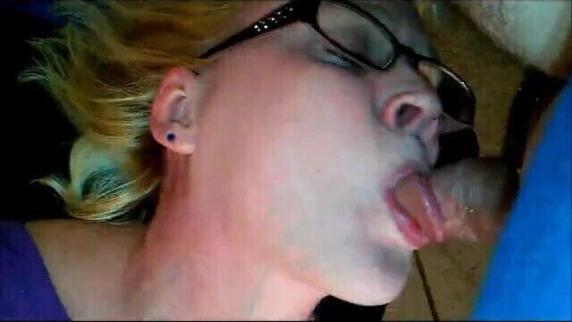 Aurora Plays Ring Toss