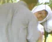 malay couple fuck on motorcycle seat 