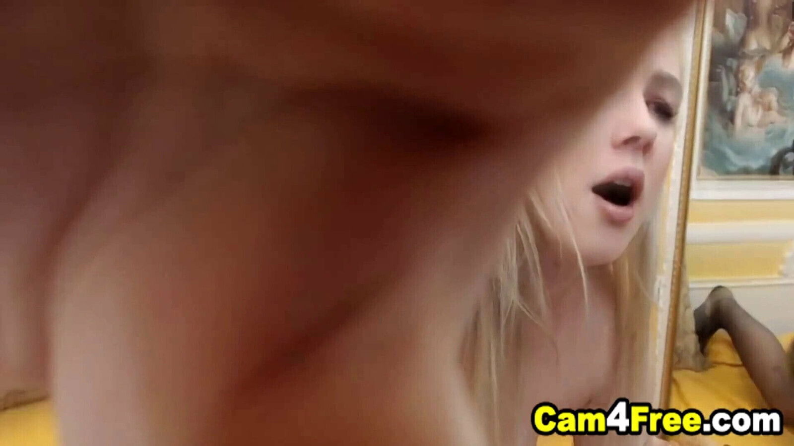 blonde fait demonter live