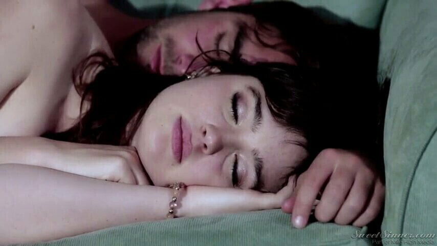 Cute Short Haired fucked sideways