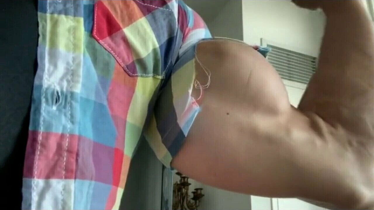 Bicep sleeve destruction